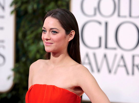 Globes-Globes-2013-Marion-Cotillard-Dior-detail