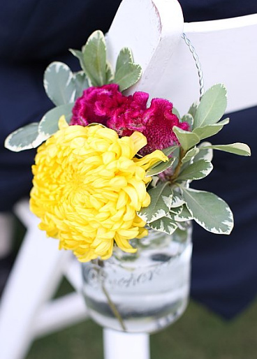 Bridal Bliss in Yellow: aisle flowers