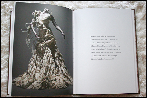 MUST-HAVE BOOK: Alexander McQueen, Savage Beauty - Erika Brechtel
