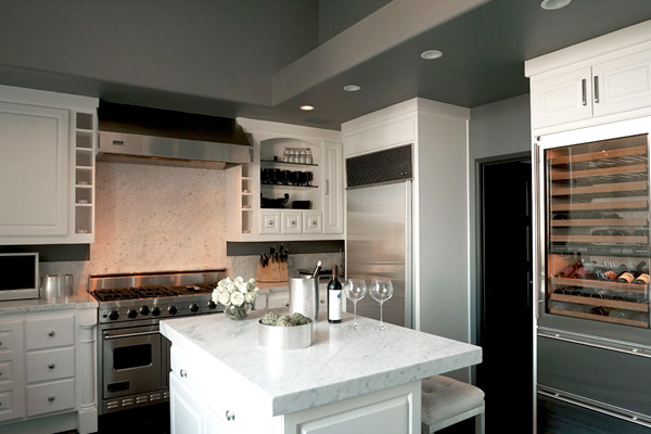 Kishani Perera kitchen, white, gray, carrera marble